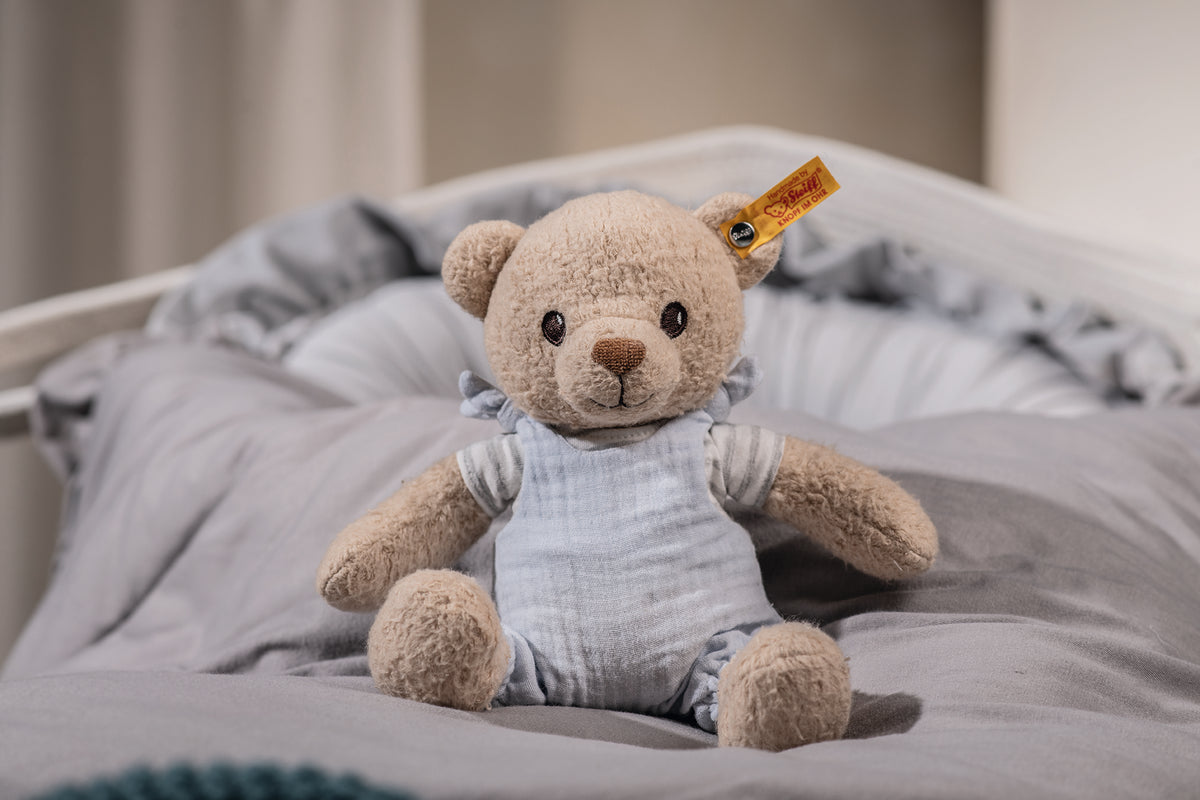 Steiff GOTS Niko Teddy Bear